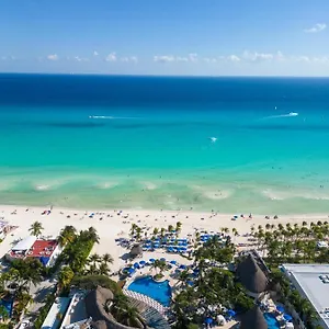 The Reef Playacar & Station touristique